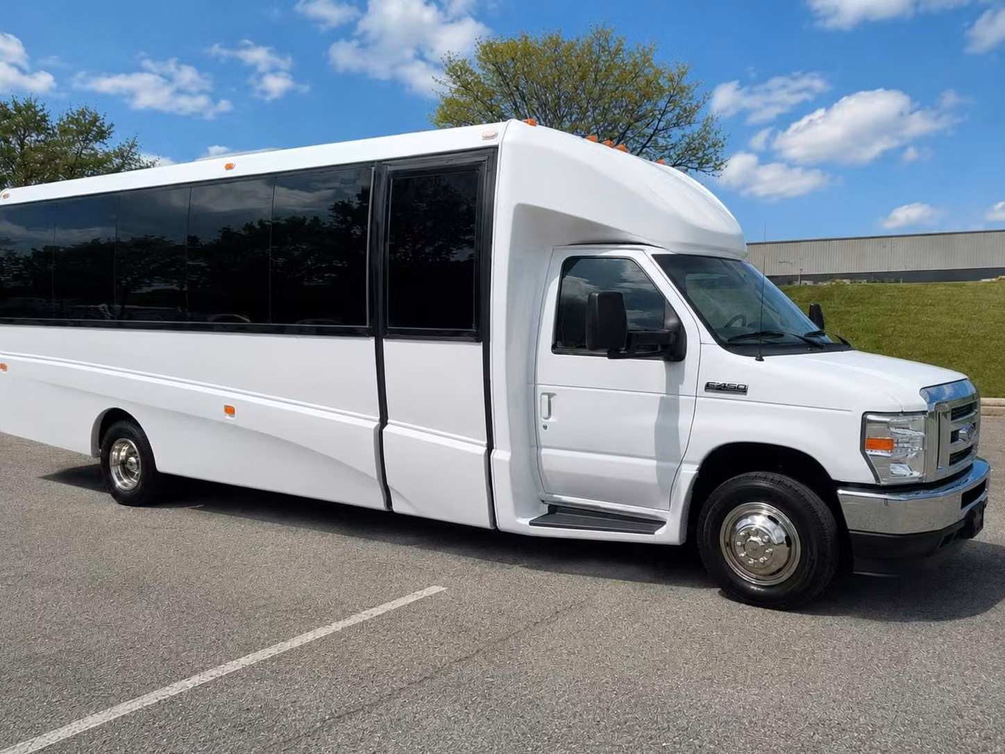 san juan capistrano 20 passenger minibus rental